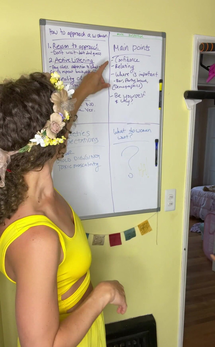 VibeWithMommy: 我们的一个惊人的粉丝要求我们制作一部如何接近一个女人的视频！因此，女性和男性视角共享