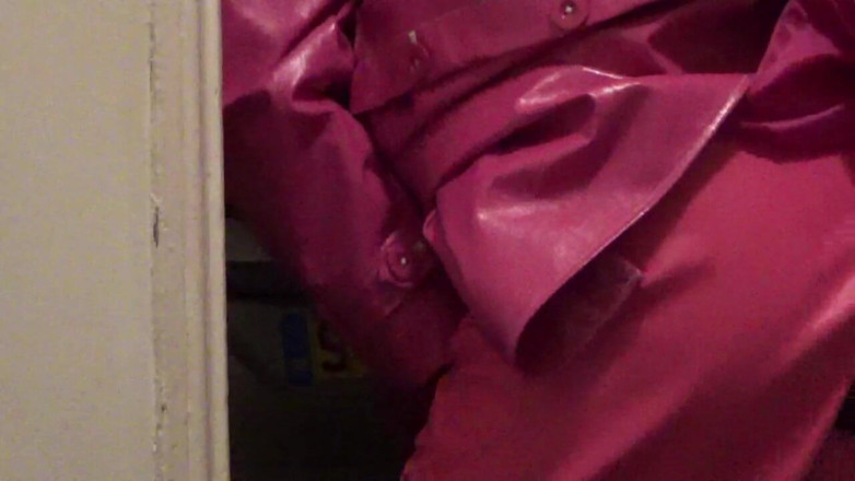 Leather Kirsten: Masturbating in Leather