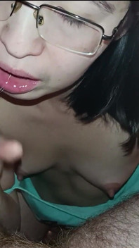 The Mouth and Anus of the Korean Girl Are Busy, Only Cum Is Needed