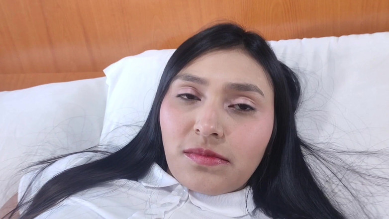 Teen sex 66: Shh Shh !! Colabora... Estudante no hotel fodida por estranho