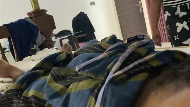 Arabicqueen: Tesuda tia indiana veio ao quarto do meio-irmão e chupou...