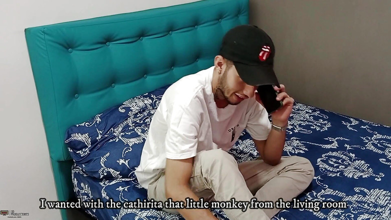 Vayolet: Liam excité baise la grosse chatte de son amie Vayolet...