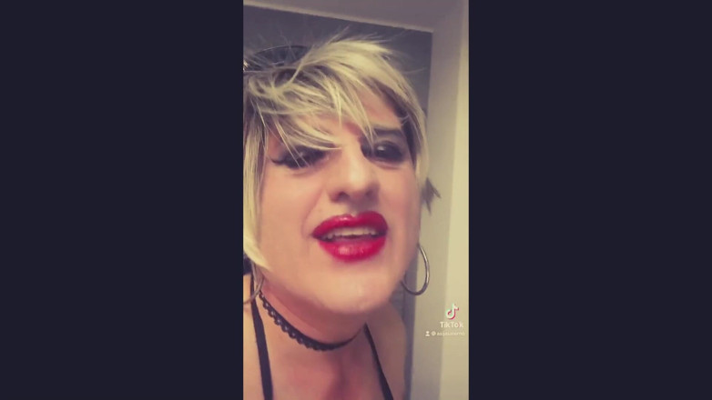 Asija-Robins: Asija Robins sexy