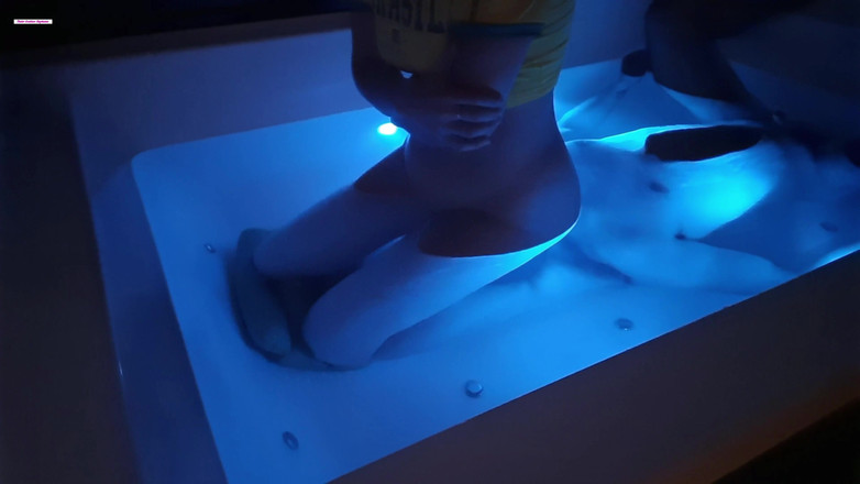 goddess82: Leuk op gezicht zitten onder water! 