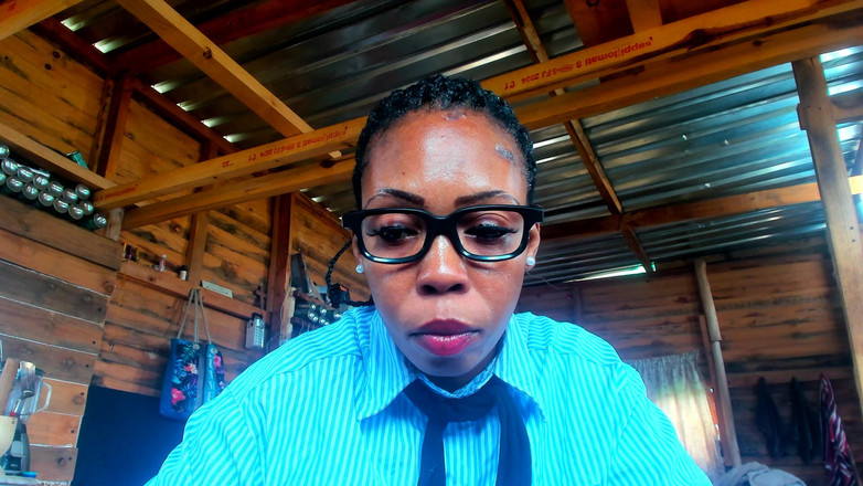 AnalEbony: 구금 중 음란한 학생을 처벌하는 롤플레이 교사...