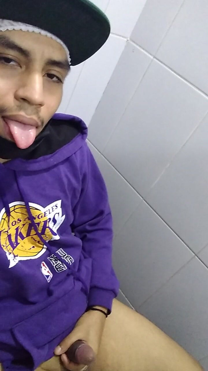 AlexAlejandro13: मुझे वास्तव में कल्पना करना अच्छा लगता है कि मेरे बगल में एक सेक्सी महिला नृत्य कर रही है