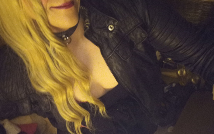 Lilicross: Cachonda en el bosque