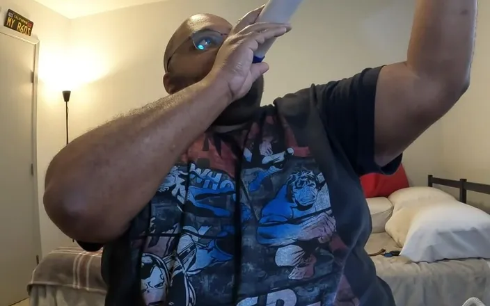 Blkhole420: Bierstick chug part 3?