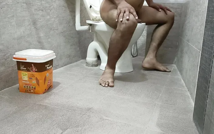LovedSunsine1990: Show Me My Penny and S While Bathing.