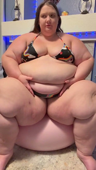 สาวตัวใหญ่สวยโดนเย็ดในชุดบิกินี่