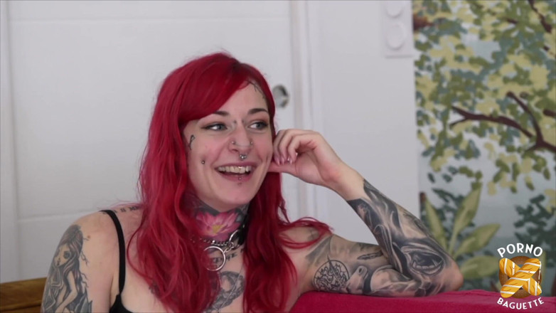 Porno Baguette: Sya, linda ruiva, quer foder o dia todo