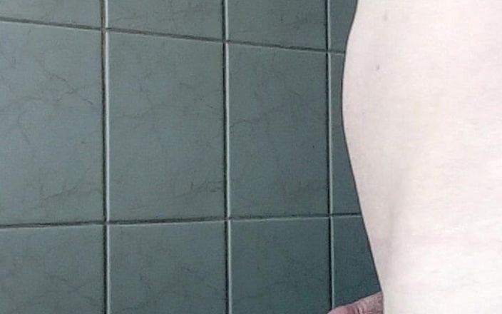 Deepthroat Studio: Masturbate Boy Exhibitionist Using a Sleeve