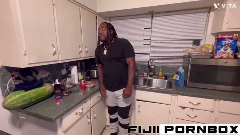 Fijii pornbox: 订阅上最长的肛交视频肛交操逼阴户张开深喉射精自动取款机