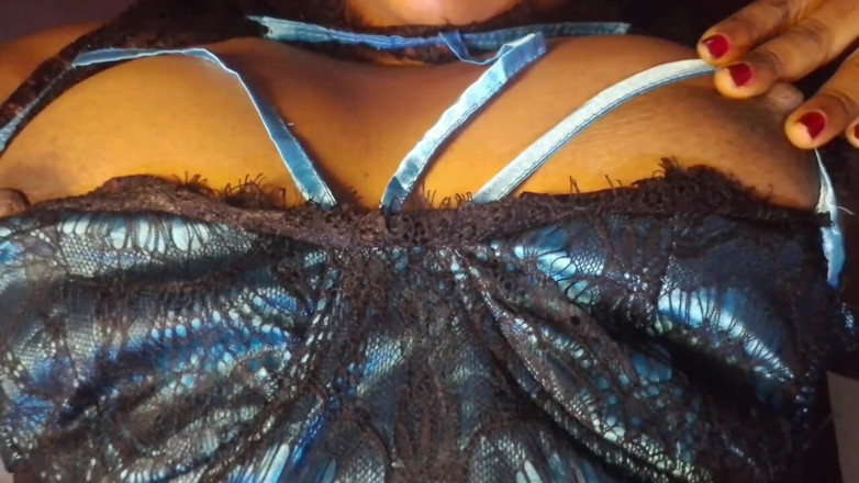 Honey hole: Deep Honey Pussy