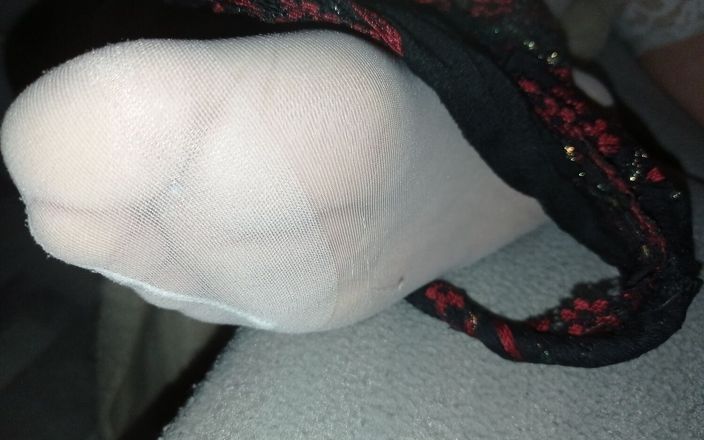 Sekretny666: Punčochy footjob a stříkání na kundičku