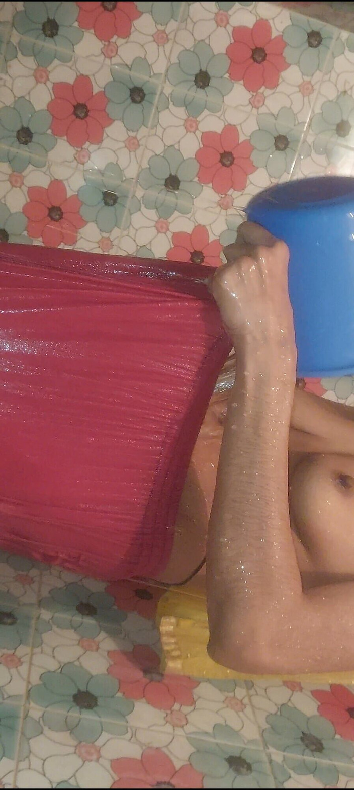 Bd Dirty Queen Sathi: Deshi Nejžhavější a nadržená sathi sprcha v koupelně