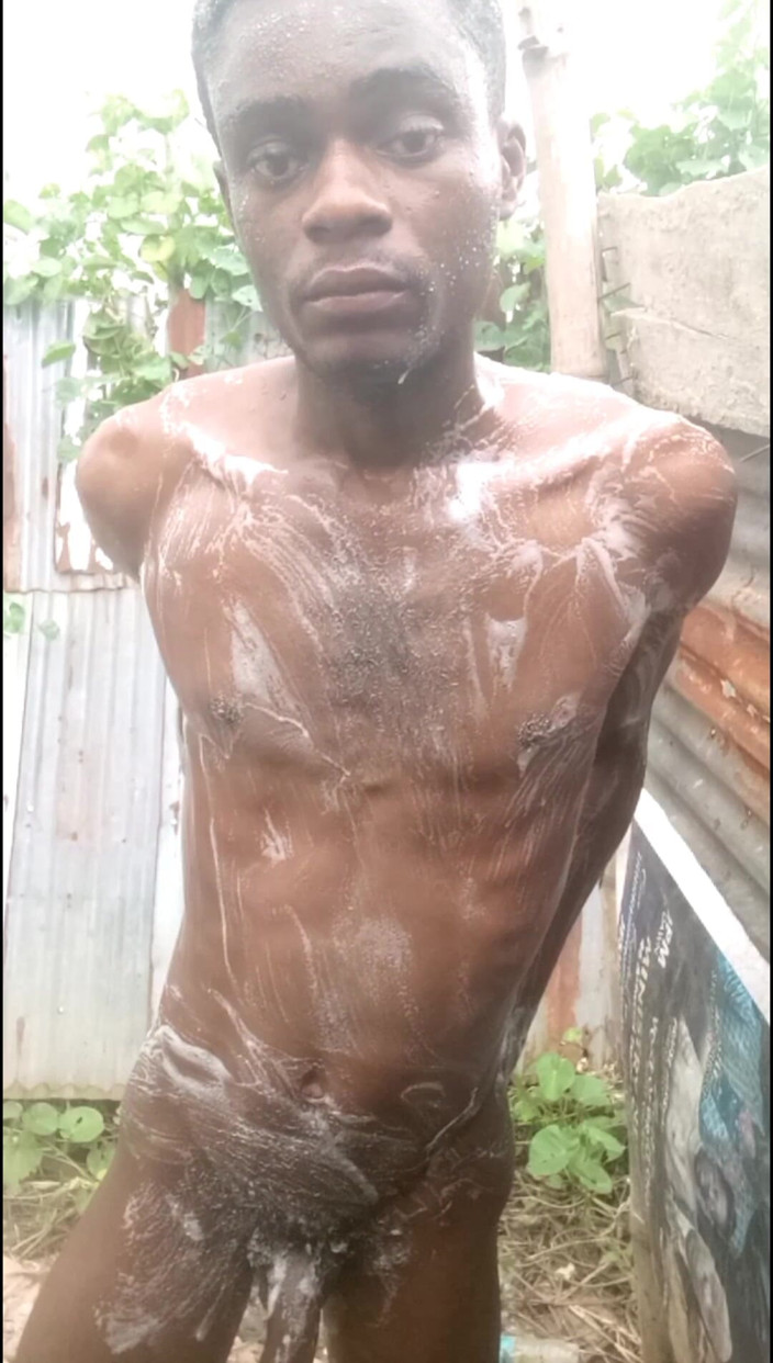 Rickgoldx12: Sexy Hot Outside Bath