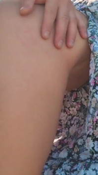 Scopo la moglie del mio amico nel suo vestito domenicale