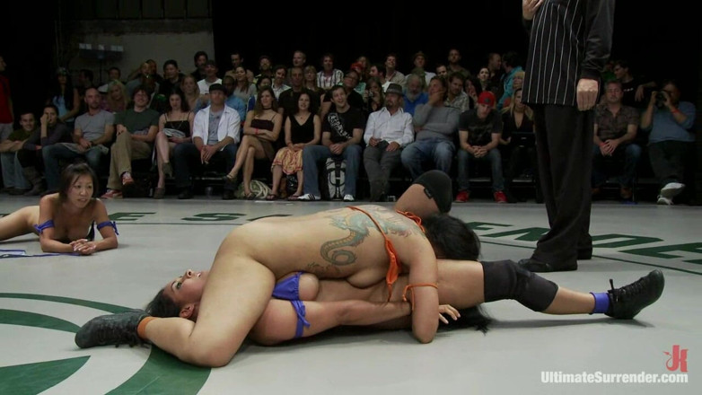 Ultimate surrender by Kink: รอบสี่: มังกร (1-0) ปะติดเทพธิดา (0-1)