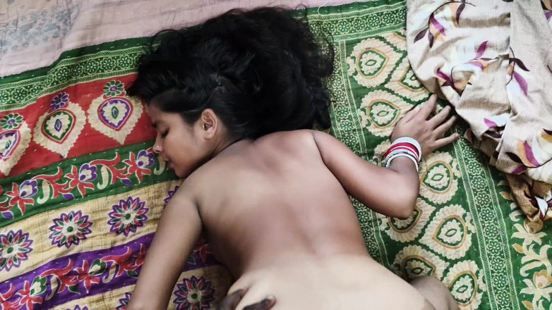 Nikku: Love Marriage Hot Wife Husband Hard Fucking in Hindi Videos