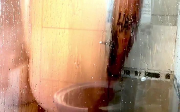 Bzik23: Douchetijd in de slaapkamer welk raam en aftrekken
