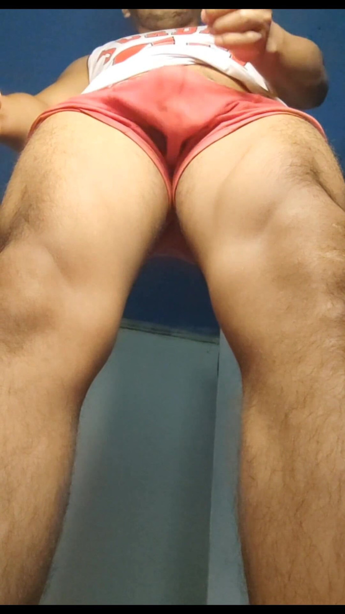 Hornyboy2058: 빨간 속옷을 입고 하드코어하게 따먹히는 핫한 스트레이트 남자 - 아래에서 보기
