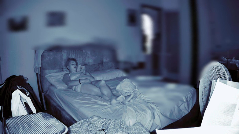 Chupita84: Wife Secretly Masturbates in the Room While Her Husband Is...
