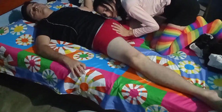 Mr_jhovin: Saya mengupah pelacur Venezuela untuk mengepam susu saya, saya menikmatinya...