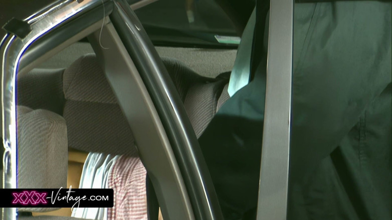 XXX-Vintage: Anální taxi jízda