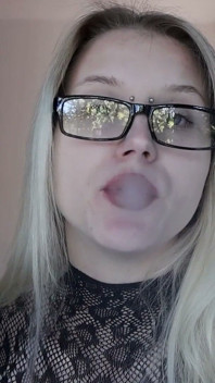 Ashtraygirl