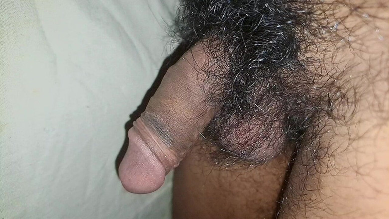 Desi_Porn_India: Ung indisk pojke visar sin stora kuk del- 2.