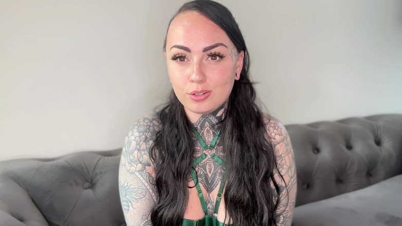 Miss Valentina: Feminizado mariquita novio