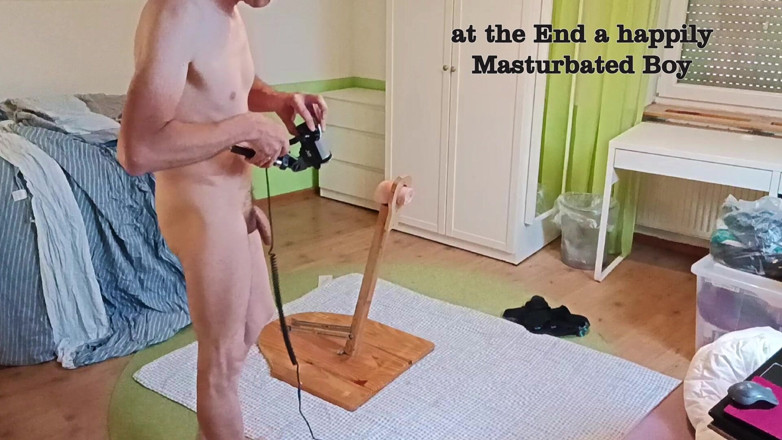 Mark Hannes: Fleshlight Stand Scopa Masturbazione