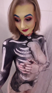 Skeleton Bodypaint Duș și joc cu țâțele
