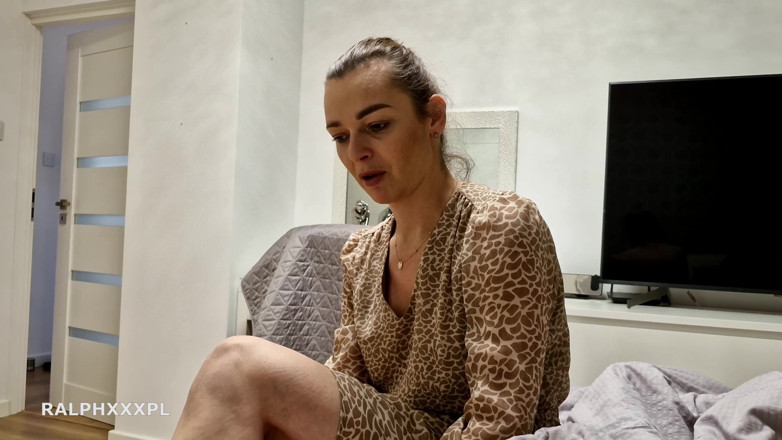 RalphXXXpl: Madrastra me pide que la preñe, ella quiere estar embarazada...