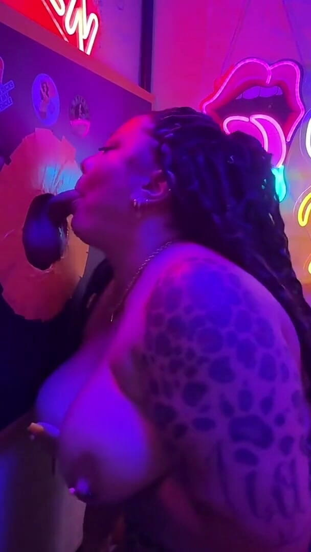 Sharedwife90: Gloryhole-serie 3.2