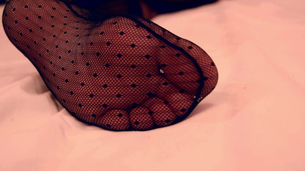 Mistress Legs: Maîtresse, dessous de pieds en chaussettes en nylon, gros plan
