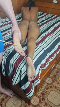 Entrenamiento de bastinado sumiso principiante