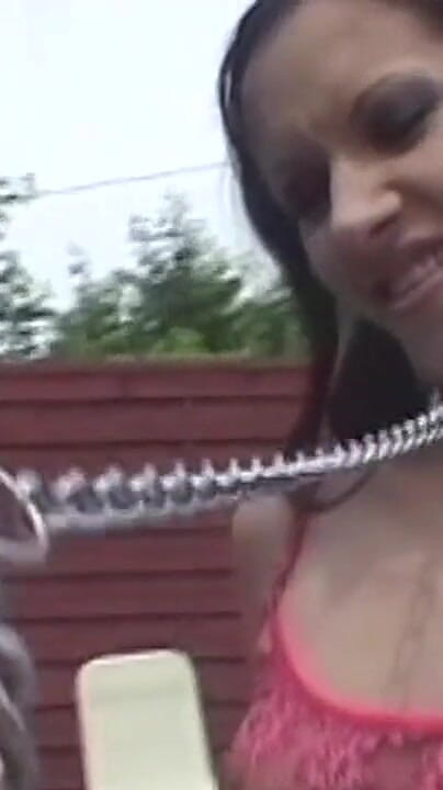 VHS-Vixxxen: Morena milf adora los dedos de los pies antes de...
