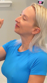 Yoga milf quiere paz interior, obtiene madera de la mañana - e04