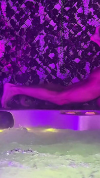 Fuck Hard in the Jacuzzi with Chris Diamond
