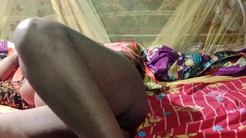 Desimombd: Desi lieve Bhabhi