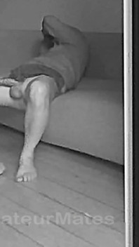 포르노를 보면서 잡힌 이 배다른 아들, 가혹한 처벌과 성적 굴욕 - 2부