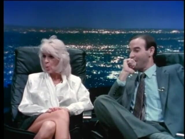 Old Good Porn: Kerel komt klaar in de schoen van een blonde milf...