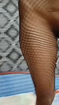 Desi bhabhi genießt meinen großen schwanz zum ersten mal mit buttplug