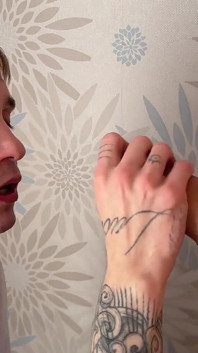 Pełny facet wideo z dużym kutasem przejebane słodkie twink i sprawił, że orgazm