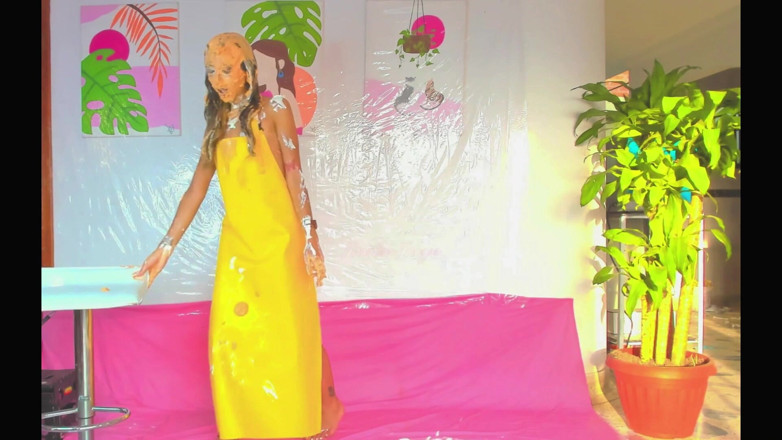 MartinaMagni: Wam!! Štíhlá katastrofa se zástěrou