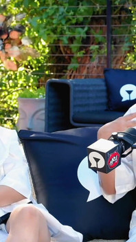 El negocio de la cámara: dentro de la casa de stripchat: ¿cuánto hacen realmente las chicas con cámara?