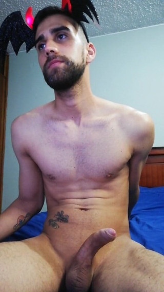 LuckyGuyLover: Mostra il diavolo a sborrare