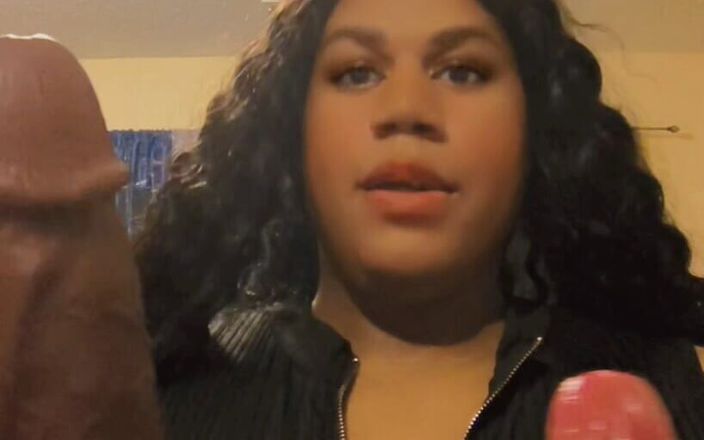 Hicktown_hoochi: Ebony Shemale Enjoys Both of Her Favorite Toys
